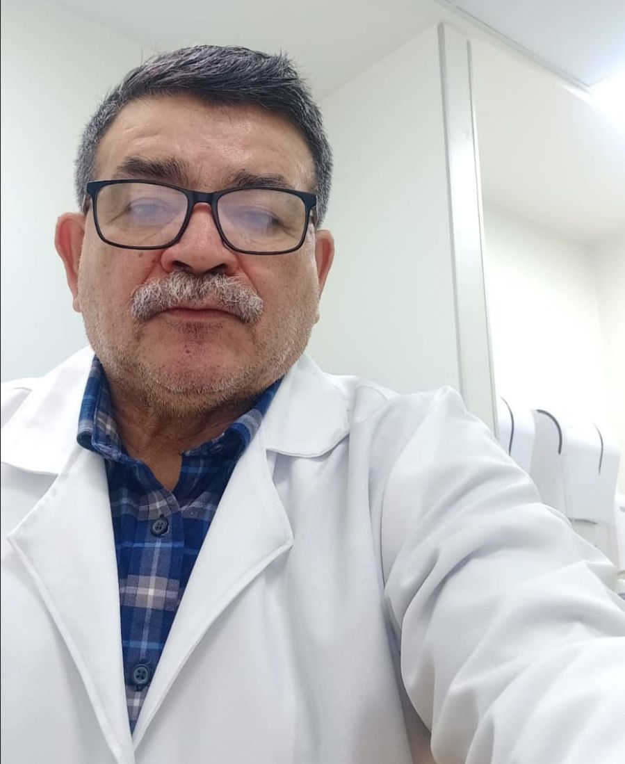 Dr. Yonny Zambrano, Gineco-Obstetra